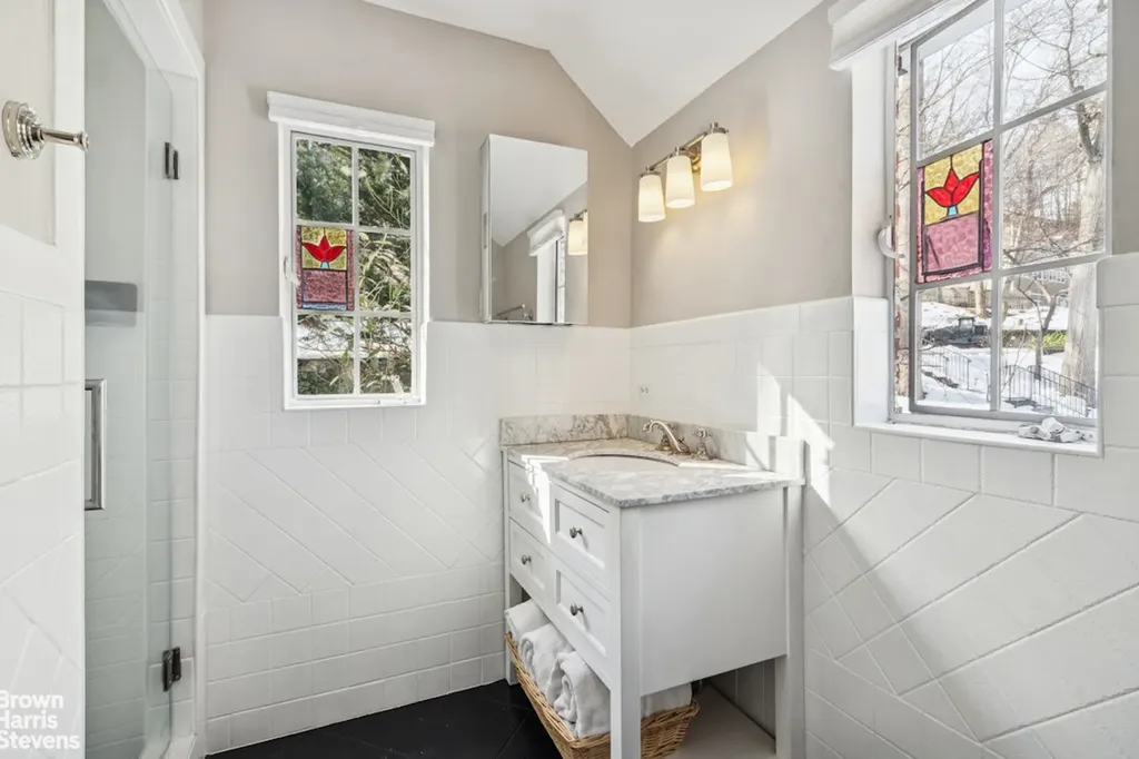 5030 Tibbett Avenue New York City NY 10471