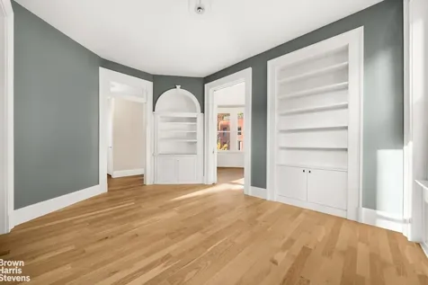 402 W 20th Street New York City NY 10011
