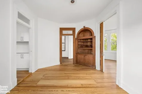 402 W 20th Street New York City NY 10011