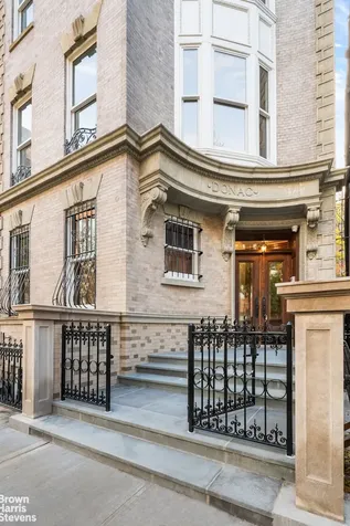 402 W 20th Street New York City NY 10011