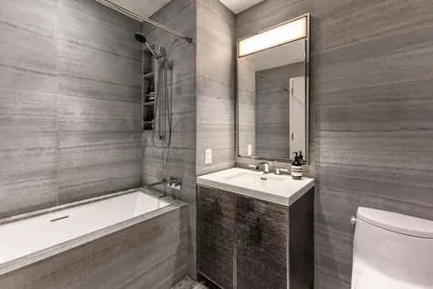 252 South Street New York City NY 10002