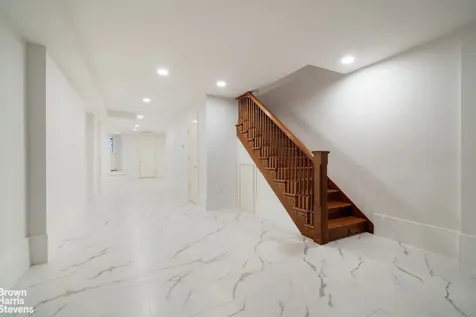 263 W 93rd Street New York City NY 10025