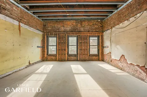 329 E 18th Street New York City NY 10003