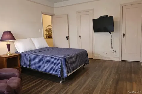 84-15 25th Avenue New York City NY 11370