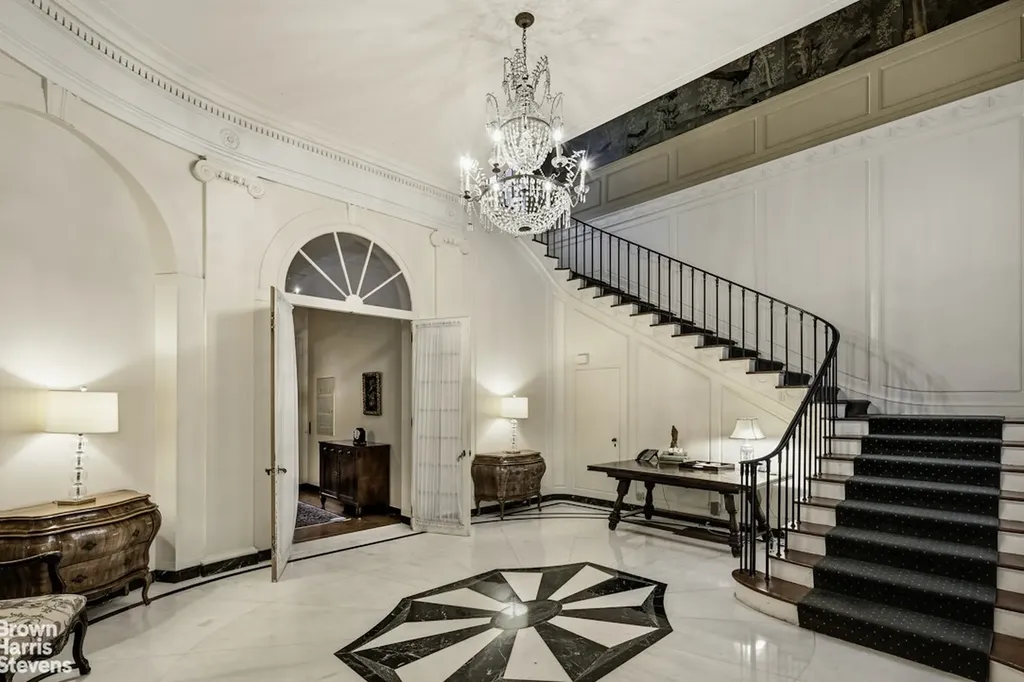 117 E 70th Street New York City NY 10021