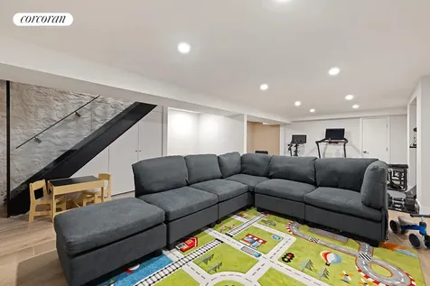 407 Adelphi Street New York City NY 11238