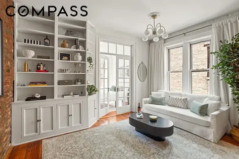 210 E 17th Street New York City NY 10003