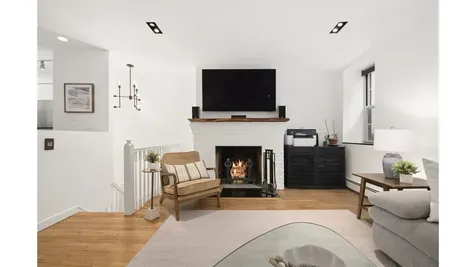 314 E 50th Street New York City NY 10022