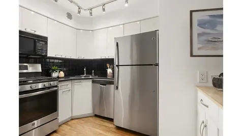 314 E 50th Street New York City NY 10022