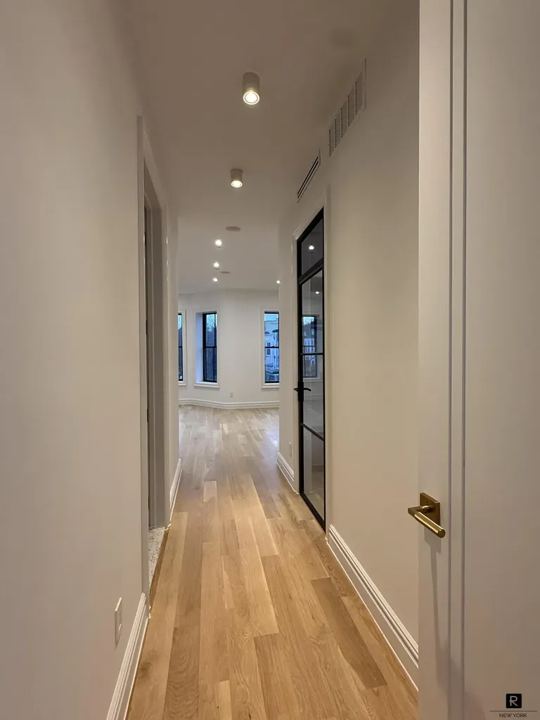 490 Irving Avenue New York City NY 11237