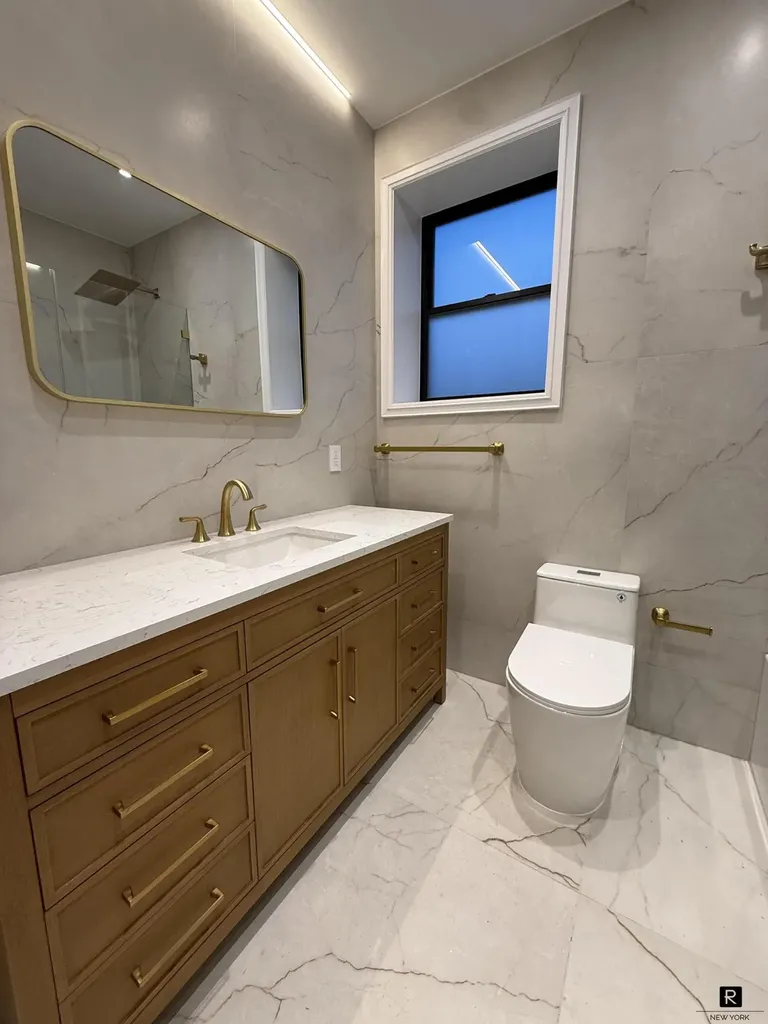 490 Irving Avenue New York City NY 11237