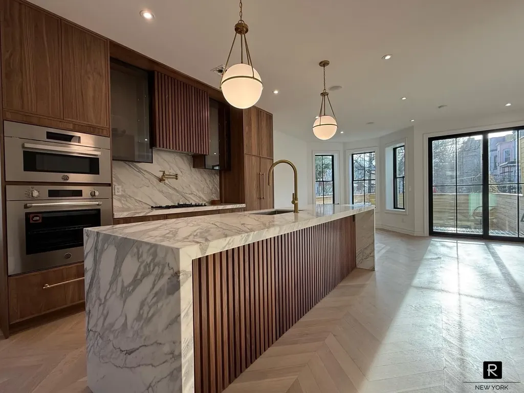490 Irving Avenue New York City NY 11237