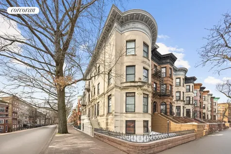 400 Stuyvesant Avenue New York City NY 11233