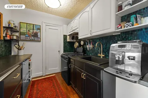 400 Stuyvesant Avenue New York City NY 11233