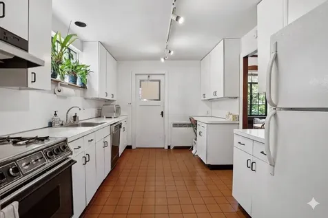 176-15 Croydon Road New York City NY 11432