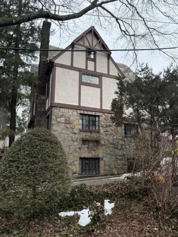 176-15 Croydon Road New York City NY 11432