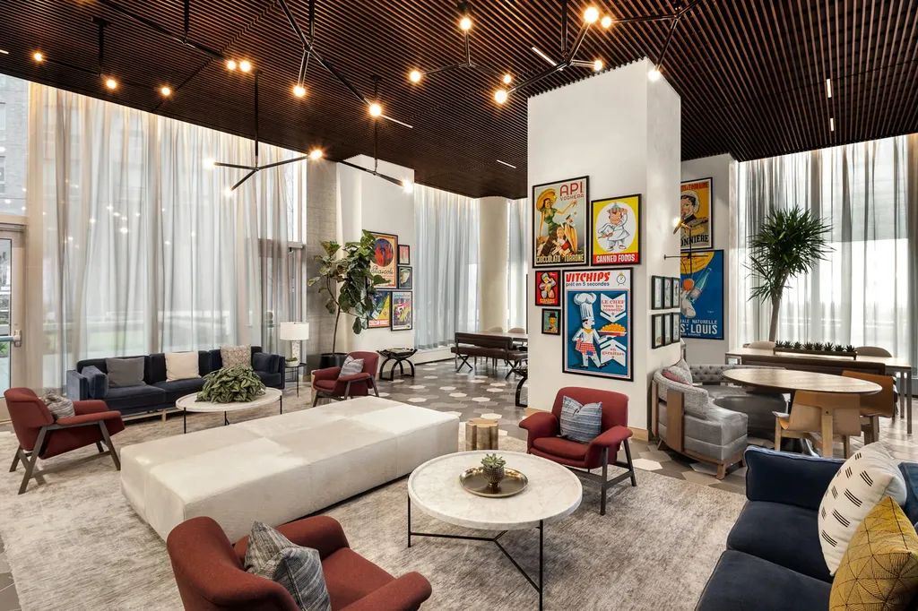 252 South Street New York City NY 10002