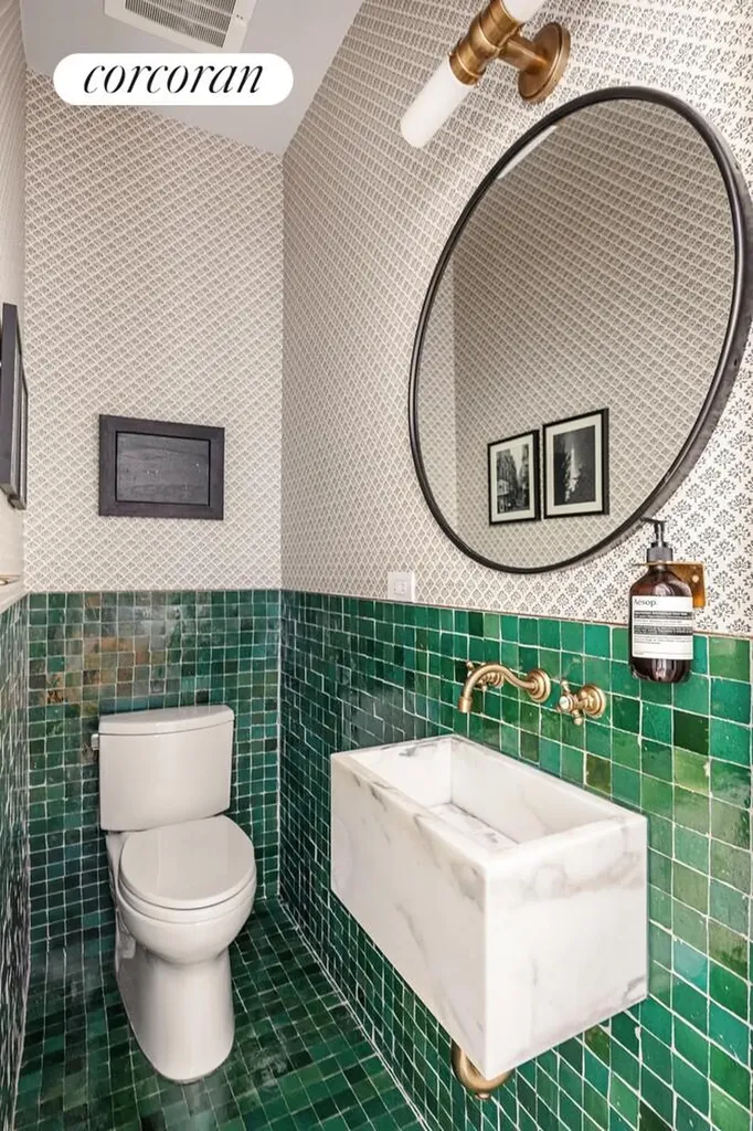 18 Vanderbilt Avenue New York City NY 11205