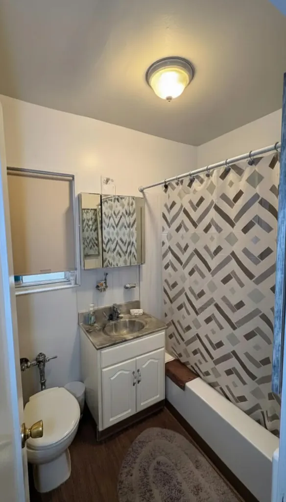 1718 Williamsbridge Road New York City NY 10461