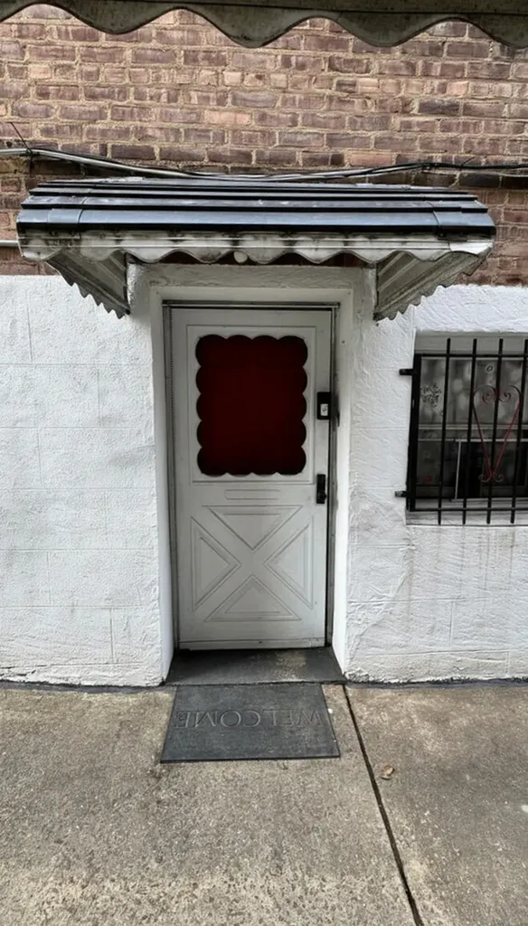 1718 Williamsbridge Road New York City NY 10461