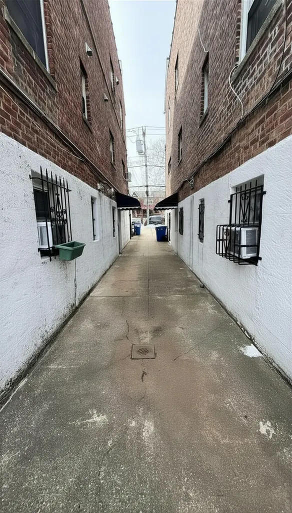 1718 Williamsbridge Road New York City NY 10461