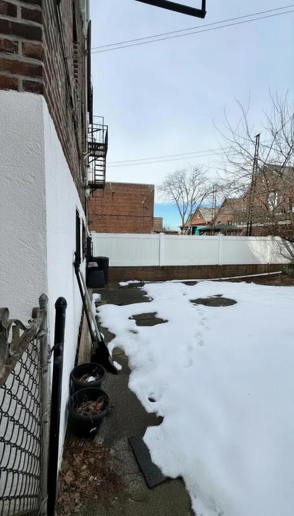 1718 Williamsbridge Road New York City NY 10461