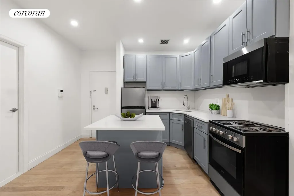 447 W 47th Street New York City NY 10036
