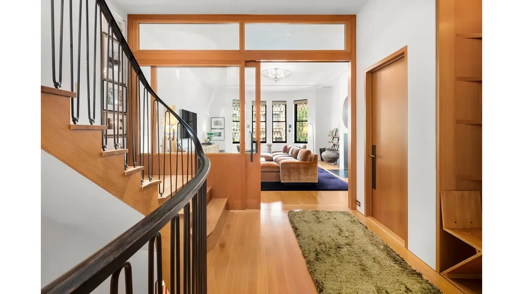 22 E 94th Street New York City NY 10128