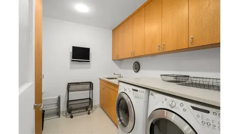 22 E 94th Street New York City NY 10128