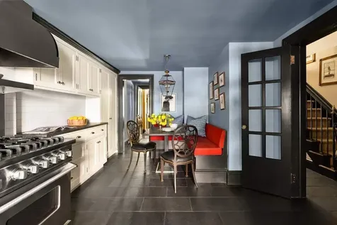244 E 49th Street New York City NY 10017
