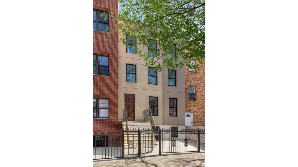 69 Clermont Avenue New York City NY 11205