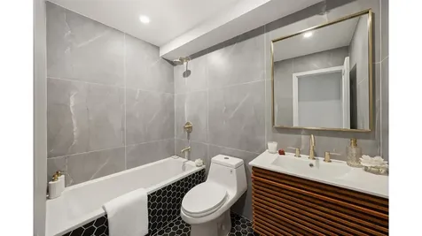 69 Clermont Avenue New York City NY 11205
