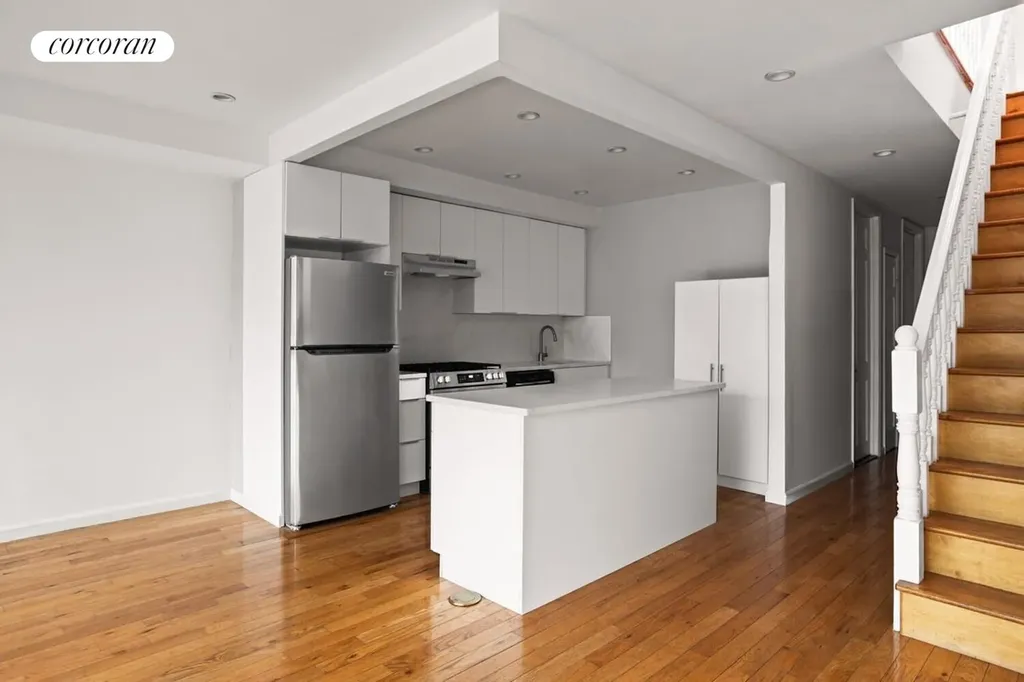 914 Pacific Street New York City NY 11238