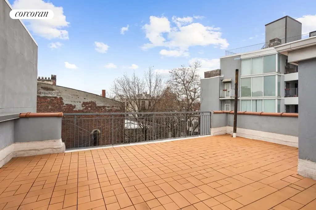 914 Pacific Street New York City NY 11238