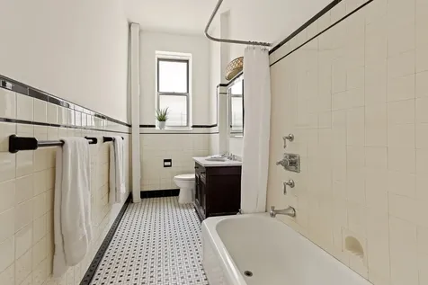 318 W 100th Street New York City NY 10025