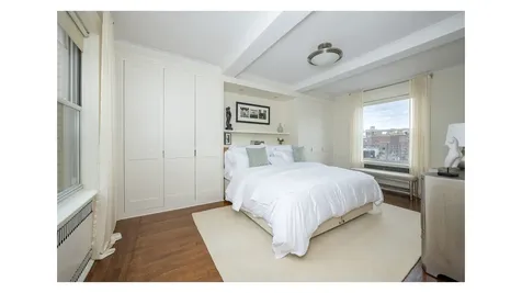 155 E 72nd Street New York City NY 10021