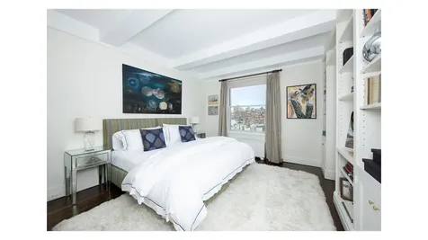 155 E 72nd Street New York City NY 10021