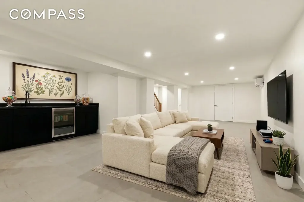 582 Quincy Street New York City NY 11221