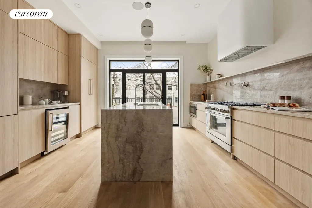 456 Hancock Street New York City NY 11233