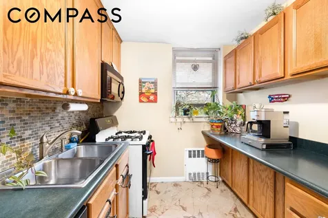 5635 Netherland Avenue New York City NY 10471