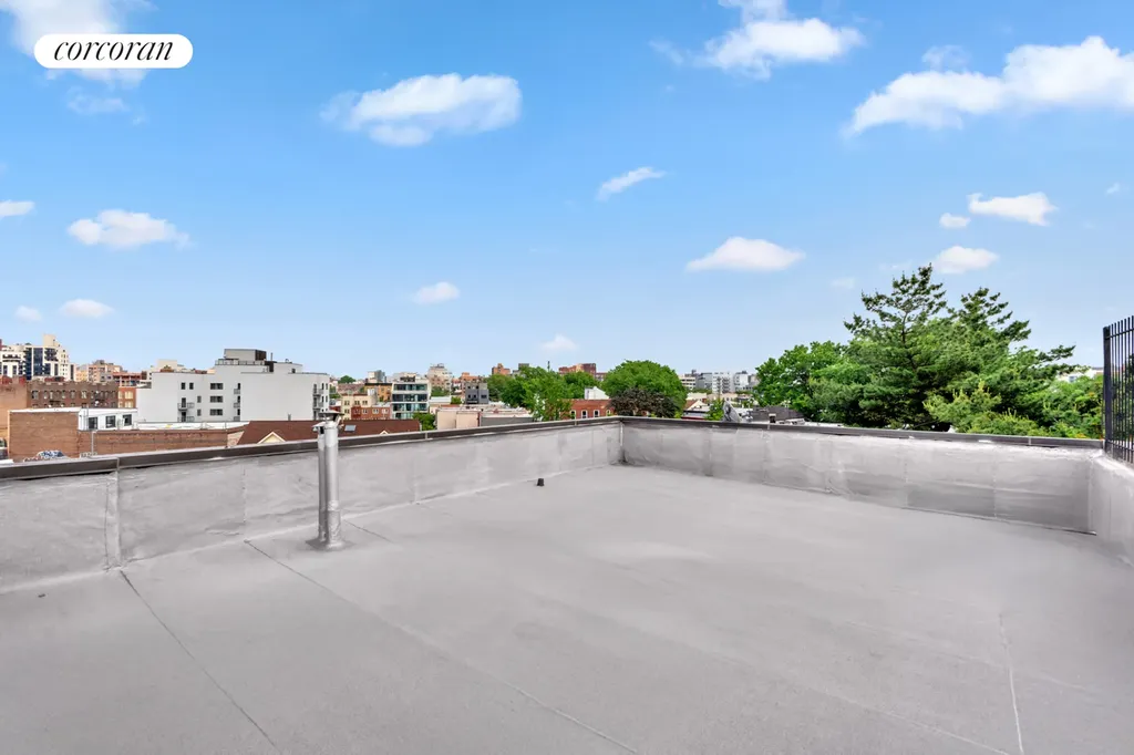 11-46 Welling Court New York City NY 11102