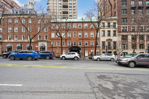 203 E 72nd Street New York City NY 10021