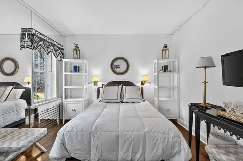 203 E 72nd Street New York City NY 10021