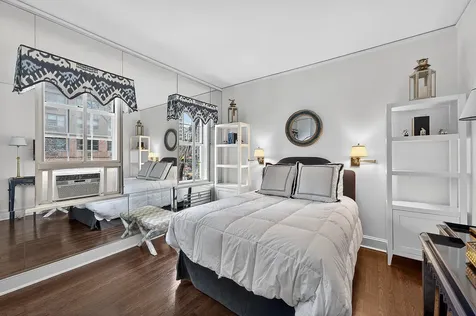 203 E 72nd Street New York City NY 10021
