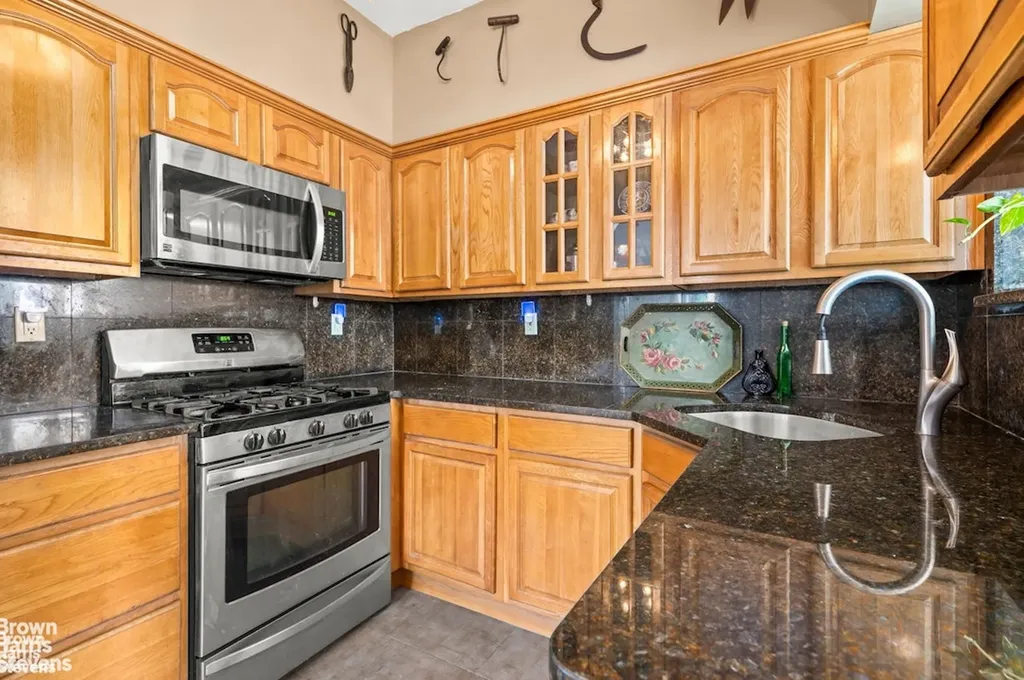2954 Ave R New York City NY 11229