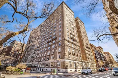 390 Riverside Drive New York City NY 10025