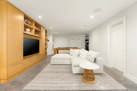 435 Henry Street New York City NY 11231