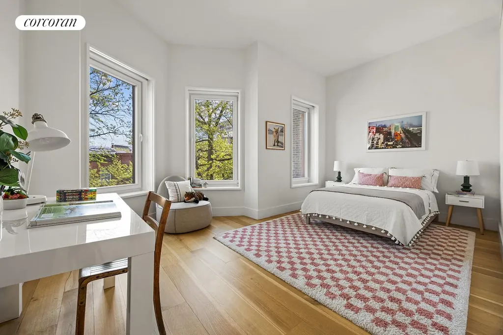 370 8th Street New York City NY 11215