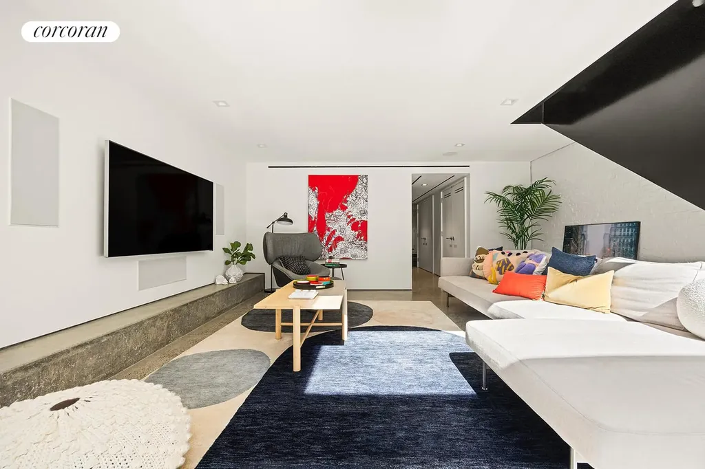 370 8th Street New York City NY 11215