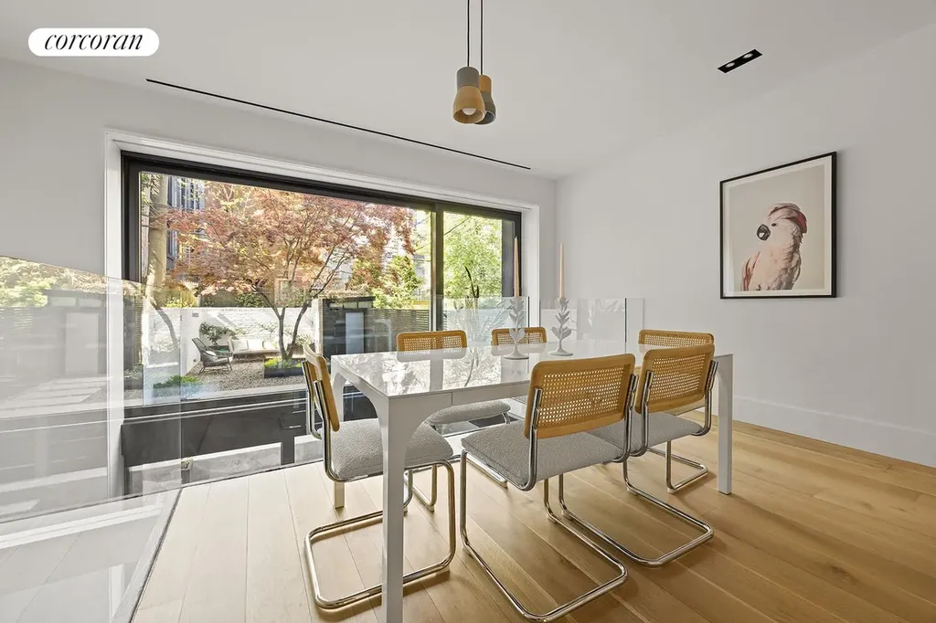 370 8th Street New York City NY 11215